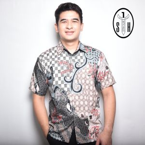 SULTAN HADI / BAJU BATIK / BATIK LENGAN PENDEK / MODEL BAJU BATIK TERBARU / KEMEJA BATIK / ATASAN PRIA / BATIK MEWAH / BAJU BATIK KACA