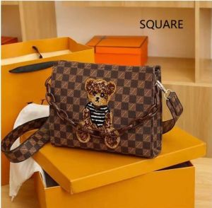 BJ62205 - SQUARE/FLOWER - TAS SLEMPANG TALI RANTAI MOTIF KOTAK BONEKA WANITA FASHION IMPORT MODIS ELEGAN MOTIF BONEKA BERUANG TERMURAH TERLARIS TERBARU BAGSTORE JAKARTA TAS BATAM ZC2205