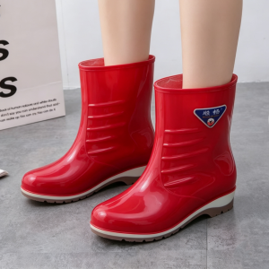Mid‑Calf Rubber Rain Boots for Women Bota Pang Ulan Katamtamang Haba Matibay Waterproof Non‑Slip Glossy Sapatos Pang Ulan Pang‑araw‑araw na Suot