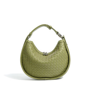 2026 New Woven Crescent Moon Bag Stylish Woven Womens Bag Large Capacity Multi-Purpose Cross-Body Shoulder Handbag