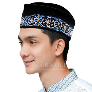 Ramli Peci Songkok Susun Lukis Flores