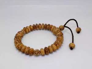 gelang tasbih kayu liwung putih 33 butir