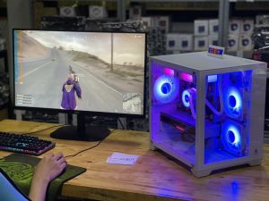 คอมชุด+จอ27"120HZ 16คอ32เทรด บอท ตัดต่อ เล่นเกมส์ INTEL xeon E5 2698V3 16C 32T RAM16G-128GB RX6700XT 12GB M.2 NVME 500GB  PRELOVED