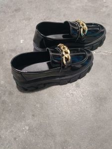 New Winter Vintage Metal Buckle Slip-On Loafers Thick-Soled Chunky Heel Versatile WomenS Leather Shoes