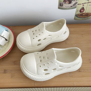 [Free Shipping] Cartoon-Style WomenS Clogs 2025 Summer Beach Sandals With Non-Slip Soles Soft-Bottomed And Designed For Outdoor Wear Featuring A Closed-Toe Design