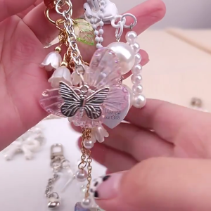 Thẩm mỹ Charm Móc chìa khóa bướm đồ treo Charm gắn túi trái tim ngọt ngào cung Keychains quyến rũ Đồ treo trang trí cho Womens