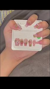 [HANDMADE]Artificial Nail 3D Pink Hand-painted Strawberry Sweetheart Cute Style Phototpy Nails Reusable and Removable Nails