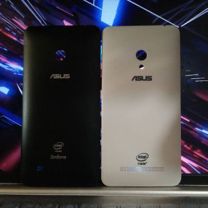 Cara Memilih & Menggunakan Tutup Belakang Asus Zenfone 5
