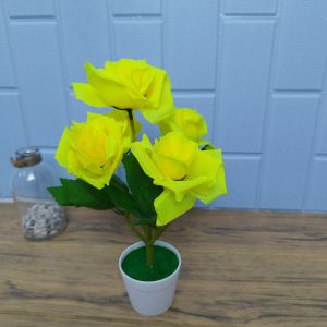 Sampai7an PBP112 / Tanaman Hias Pot Bunga Mawar Rose Cantik Bahan Plastik Artifisial Ornamen Beautiful Flower Dekorasi Ruangan Indoor Outdoor Murah / COD