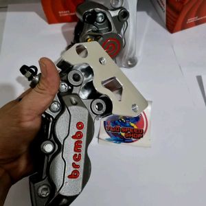 paket kaliper big pot 4 piston nmax plus breket depan belakang kaliper big logo 2 piston plus breket nmax belakang