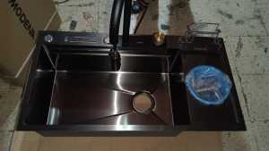 Kitchen Sink 9245 Modern Luxury Black Lengkap Kran Tarik Water fall/Wastafel Modern/Tempat cuci piring/ Wastafel cuci piring