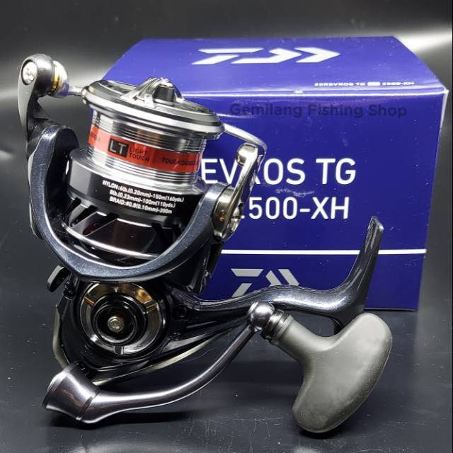 daftar harga reel daiwa revros The Air Rotor System is 15 percent lighter than comparable rotors and well balanced for smooth positive retrievals Jual Reel DAIWA REVROS LT