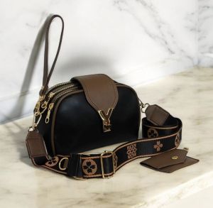 Nure Lokal Premium - Tas Selempang Wanita Simple Polos Tiga Ruang Multifungsi / Sling bag Wanita