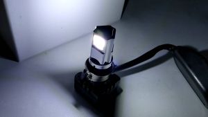 Lampu 3 sisi LED universal