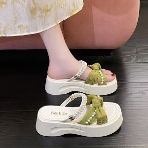 [Free Shipping] Pearl Chinese-style womens summer outdoor slippers 2026 new model suitable for pairing with skirts thick-soled and comfortable for women