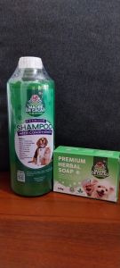 Madre De Cacao Shampoo with Conditioner(500ml) + Madre De Cacao Premium Herbal Soap (135g) - Bundle of 2 for Dog & Cat