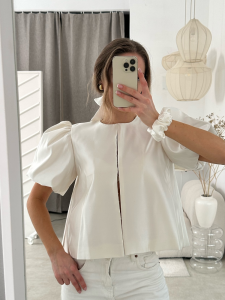 Fashion Solid Short Puff Sleeve Cropped Top Women Elegant Glossy Satin Round Neck Loose Shirt 2026 Commuter Street Blouses New2026