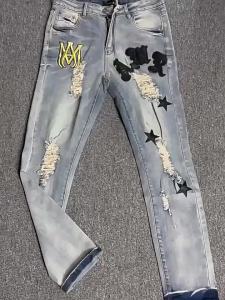 2025Jeans Mans Washable Old AM Letter Embroidered Tear Hole Jeans Trendy Student Fit Feet Pants09/08