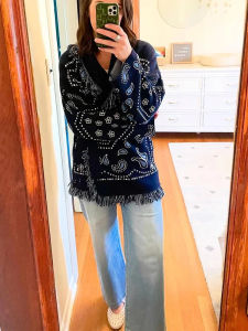 Áo cardigan in họa tiết tua rua cho phụ nữ thời trang cổ V tay dài áo khoác ngoài rộng rãi áo cardigan hàng ngày cho mùa thu