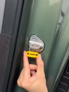 4 keping 【Bayar Tunai Semasa Penghantaran】Pelindung Kunci Pintu Kereta Pelindung Hentakan Pada Pintu Penutup Kunci Pintu Pelekat Tebal Bampar Universal