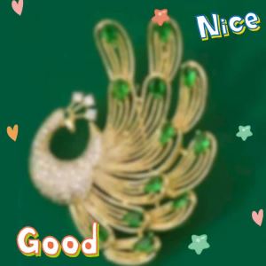 Crystal Peacock Brooch Pin Gold Green Feather Rhinestone Brooch Elegant Statement Fashion Jewelry