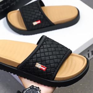 EVA2025 MenS Trendy Slippers High-Style Lightweight Non-Slip Beach Sandals Stylish Design