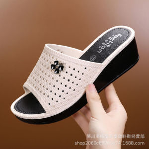 [Free Shipping] WomenS Summer Outdoor Thick-Soled Non-Slip Bathing And Beach Sandals With Soft Soles And Wedge Heels