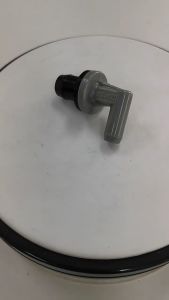 Auto Parts Positive Crankcase Ventilation PCV Valve 12204-11040 For 1996 1997