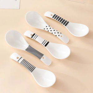 Hộp 5  Muỗng Thìa Gốm Sứ Ceramic Hepburn Thiết Kế Màu Đen Trắng Basic Sang Trọng Phong Cách Âu Mỹ