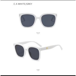 Malla Grosir - Kacamata Hitam Korea Style Fashion WomenRetro Sunglasses