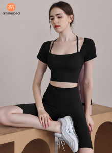 Bộ Thể Thao Nữ Lửng Chính Hãng AMI MEDEA - Áo Croptop Có Mút Phối Quần Lửng Legging Co Giãn Tôn Dáng Thoáng Mát G2-003