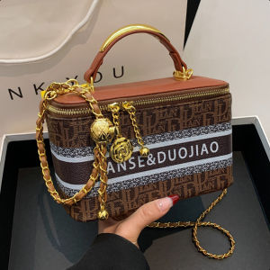 New fashionable multifunctional shoulder crossbody bag square  bag makeup bag B0363