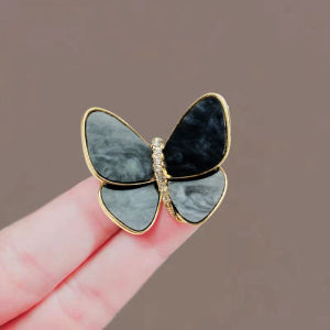 Ganten🍎Bros kupu-kupu mutiara/bros temperamen wanita modis/Suit party brooch COD