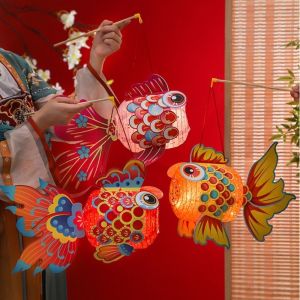 MEZCJ ปลา โคมไฟเทศกาลกลางฤดูใบไม้ร่วง กระดาษ ทำด้วยมือ ชุดวัสดุทำโคมไฟ DIY น่ารัก เรืองแสง โคมไฟดอกบัวกลางฤดูใบไม้ร่วง ผู้หญิง