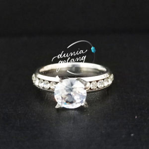 Cincin Titanium Gold Silver Titik Permata Wanita Pria Anak Tunangan Duniagelang