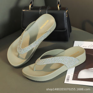 [Free Shipping] New Summer Fashion Beach Sandals With Sequin Embellishments Mid-Heel And Non-Slip Soles For Women