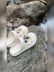 [Free Shipping] Croc-style sandals trendy student sandals womens outdoor sandals for summer 2026 soft-soled durable breathable and suitable for use with keyboards