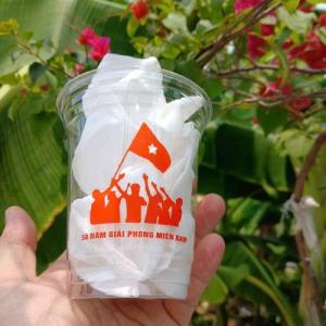 1000 Ly nhựa PET dung tích 360ml in một màu tăng thương hiệu cho quán cafe trà sữa Tặng thiết kế