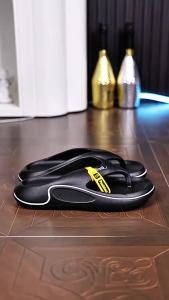 MenS Flip-Flops 2026 New Spring/Summer Outdoor Non-Slip Thick-Soled Lightweight Trendy CoupleS Sandals Beach Sandals