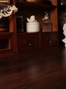 ลำโพงบลูทูธไฟ RGB เชื่อมต่อกับศัพท์มือถือและคอมพิวเตอร์ได้ มีไฟ RGB 9 สี รองรับการชาร์จไร้สาย นาฬิกาปลุก เล่นเพลงจากการ์ด TF