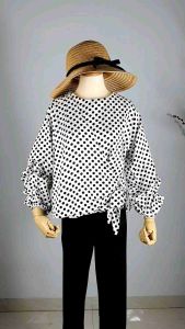 Atasan Wanita Fashion: Nyaman, Tren, dan Fashionable