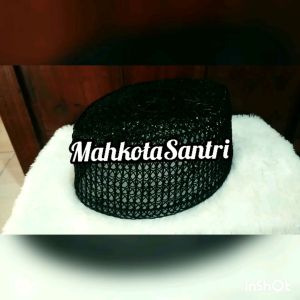 Peci Rotan Hitam Polos/Songkok Gusdur: Desain Tradisional Indonesia