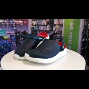 โปรแรงมาแล้ว รองเทาหัวโต Crocs LiteRide Clog รองเท้าแตะสวม แบบรัดส้น รองเท้าเพือสุขภาพ สินค้ามาใหม่ สินค้าจาก Outlet Store รับประกันพื้นนิ่ม
