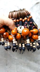 พวงกุญแจน้ำเต้าไม้+เหรียญ งาน Hand made เมคราเม่ สวยงาม เป็นมงคล น้ำเต้าดูดทรัพย์  สุขภาพดี ไล่สิ่งชั่วร้าย พร้อมส่งค่ะแม่ค้าทำเองค่ะ