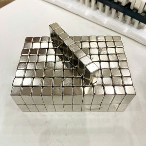 2 Nam châm đất hiếm hình vuông dài 2cm (20x10x10mm) max từ tính