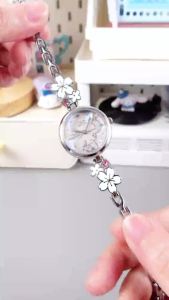 ZGO x Sanrio นาฬิกาผู้หญิง  กันน้ำ ทนทานต่อการตก เล็กและประณีต สําหรับเด็กผู้หญิง นาฬิกาเด็ก ของขวัญวันเกิด นาฬิกาข้อมือควอตซ์ 2106