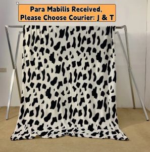 Funny Home - Blanket Velvet Fleece -Black and White Design (135 cm X 200 cm)