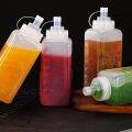 800/1000ml Kitchen Large Capacity Sauce Squeeze Bottle Seasoning Squeeze Spray Bottle. 