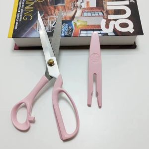 กรรไกรตัดผ้าสแตนเลสพรีเมียม 9 นิ้ว คมชัด ทนทาน สำหรับงาน裁縫และหนัง พร้อมใช้งาน