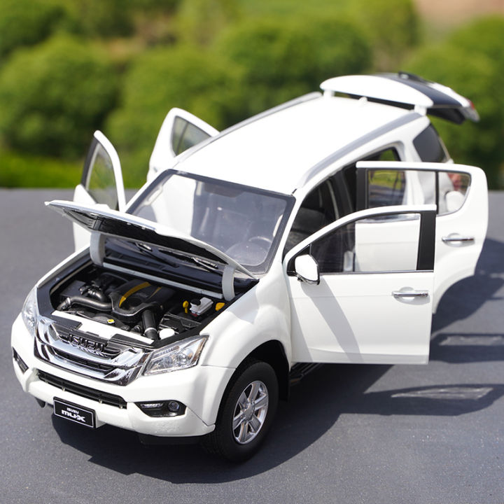 1:18 original isuzu MU-X off-road vehicle ISUZU MUX alloy